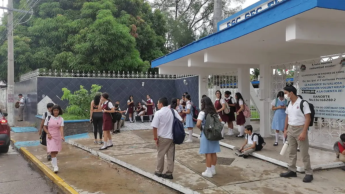 secundaria suspension de clases